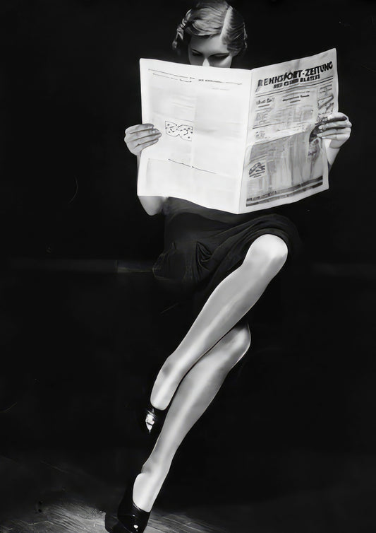 Yva - Lady Reading Newspaper (1930's)